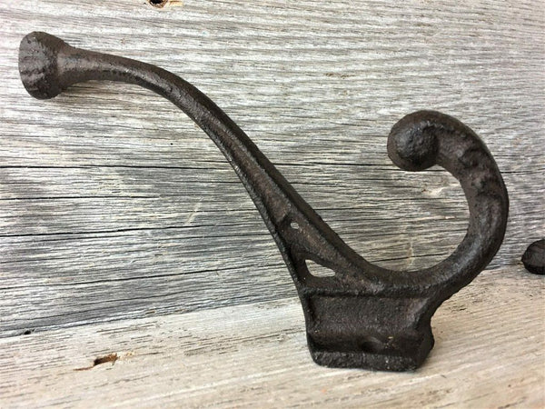  VINTAGE CAST IRON  DOUBLE BALL HOOK .HARNESS TACK FARM BARN COAT HOOK 4 PK